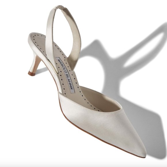 Manolo Blahnik - CAROLYNE BRIDE white satin pumps - Picture 1 of 11